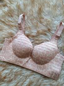 A picture of WhatsApp 0763 091263