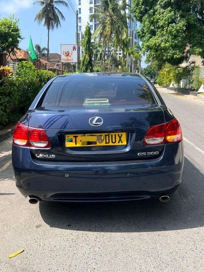 A picture of LEXUS GS