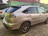 A picture of Lexus RX330 2006
