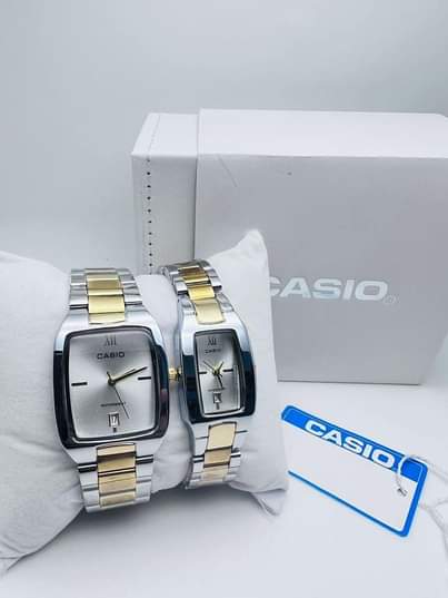A picture of Couple watches available Ukihitaji kwa moja pia unapata. 0765863634