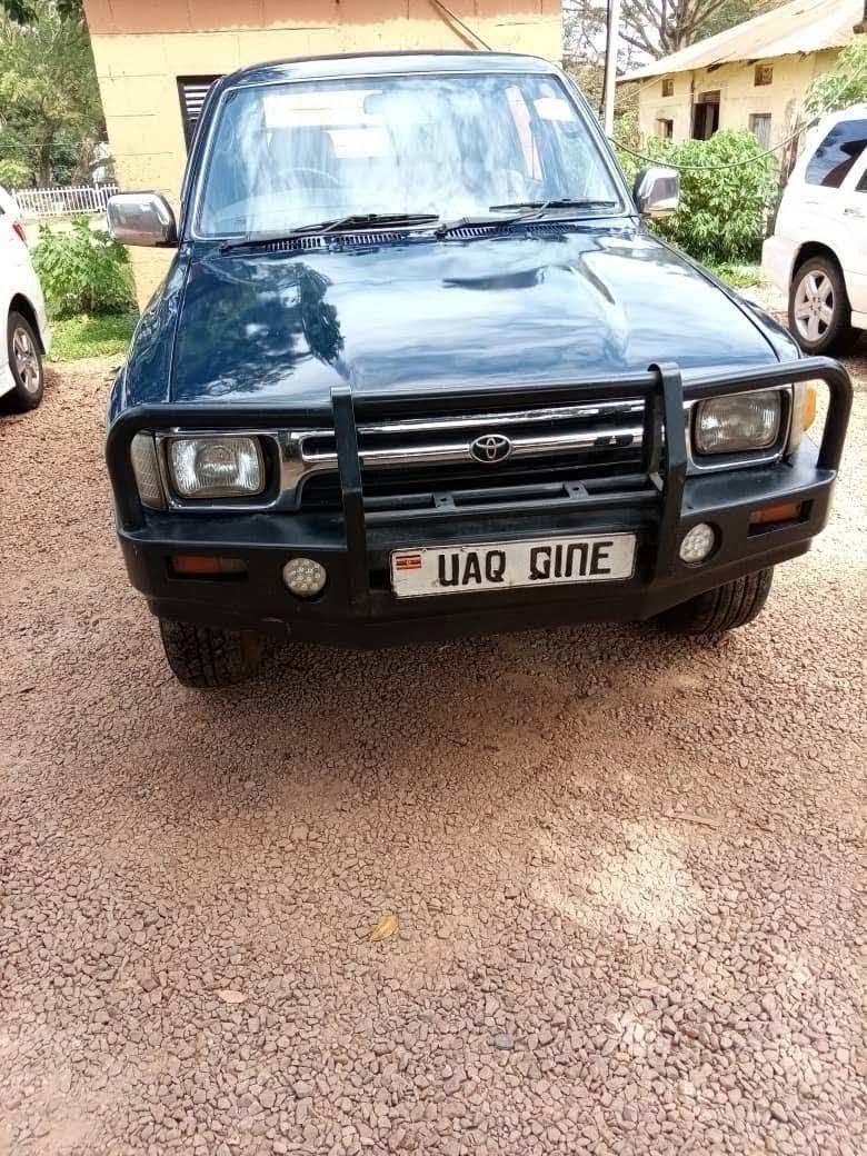 used toyota hilux