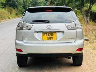 A picture of Toyota Harier New Model