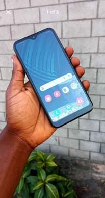 A picture of SAMSUNG A01
