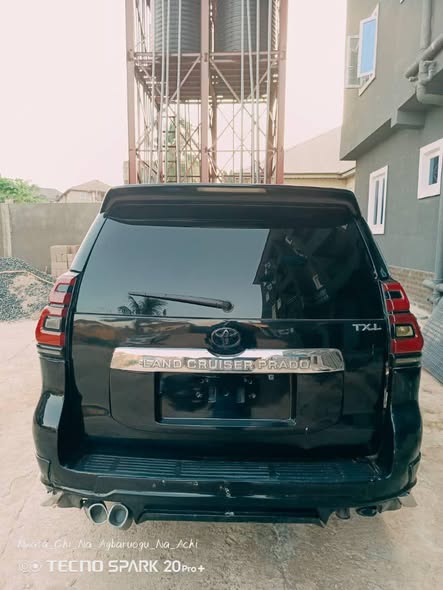 A picture of Toyota Prado