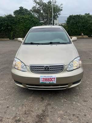 A picture of 2004 Toyota corolla