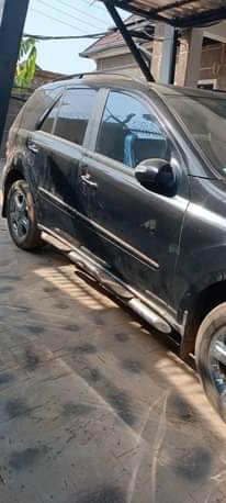 A picture of Neatly used Mercedes ML500 for sale