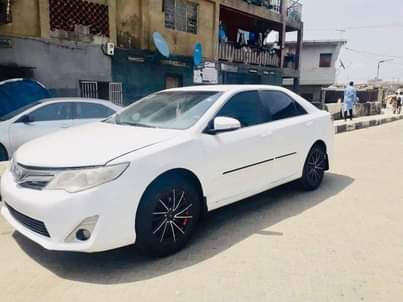 A picture of 2013 Toyota Camry 013 Standard