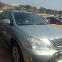 A picture of Neat Lexus rx330 2005 first body