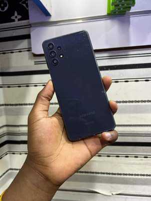 A picture of Samsung galaxy A32 5G