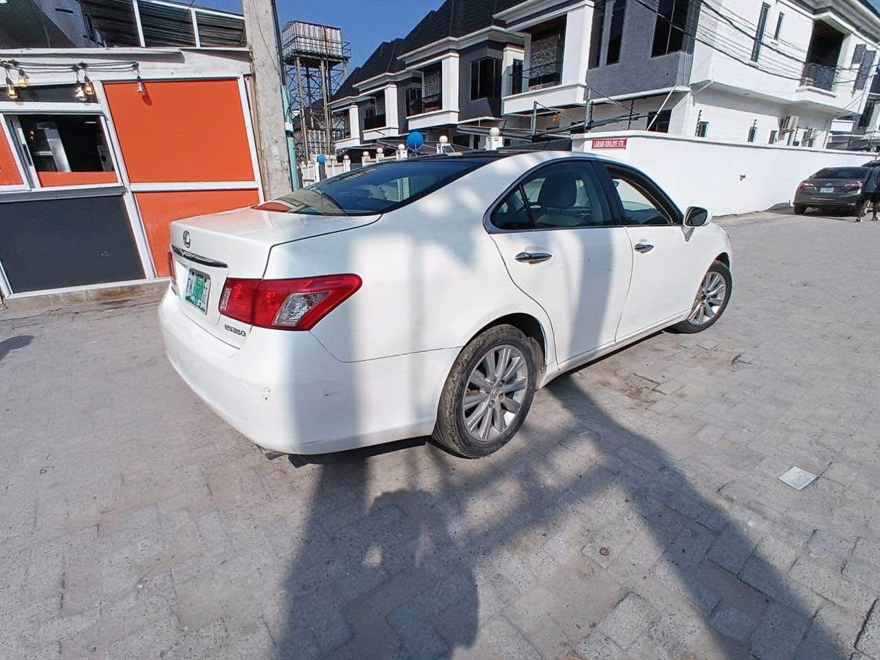 A picture of 2009 Lexus Es350