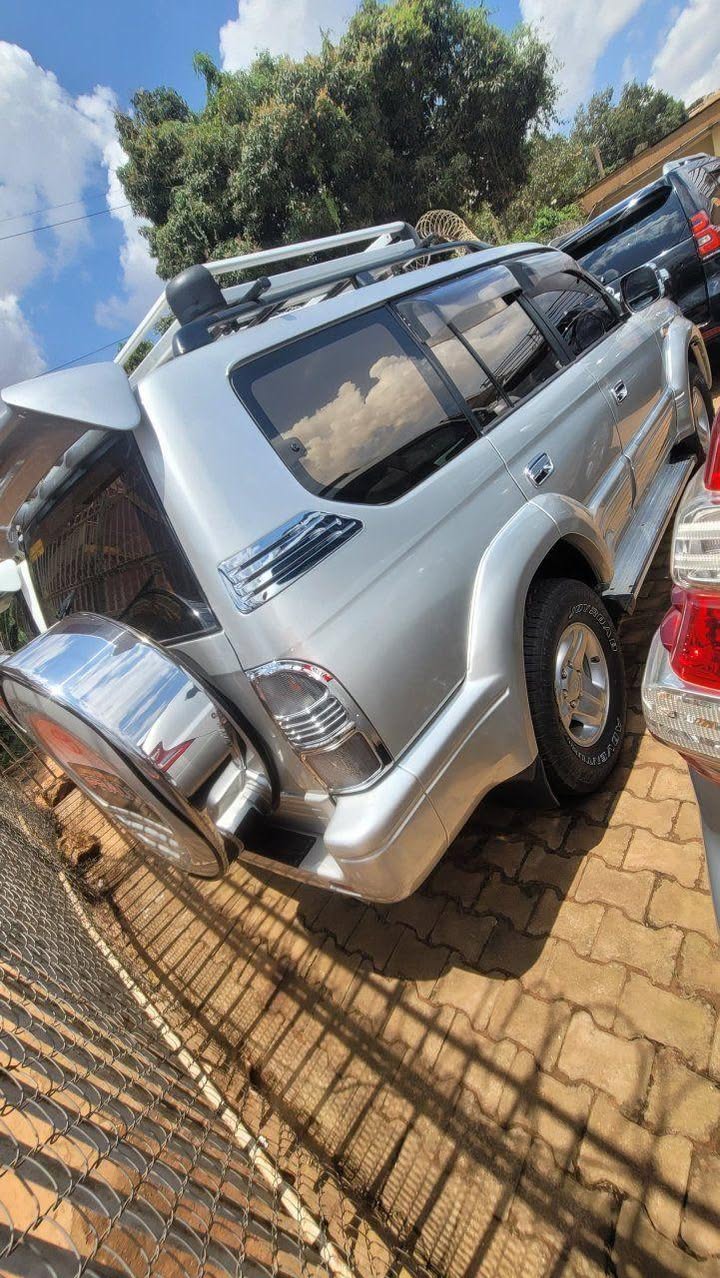 A picture of Land cruiser Prado TX Petrol Automatic at 33m