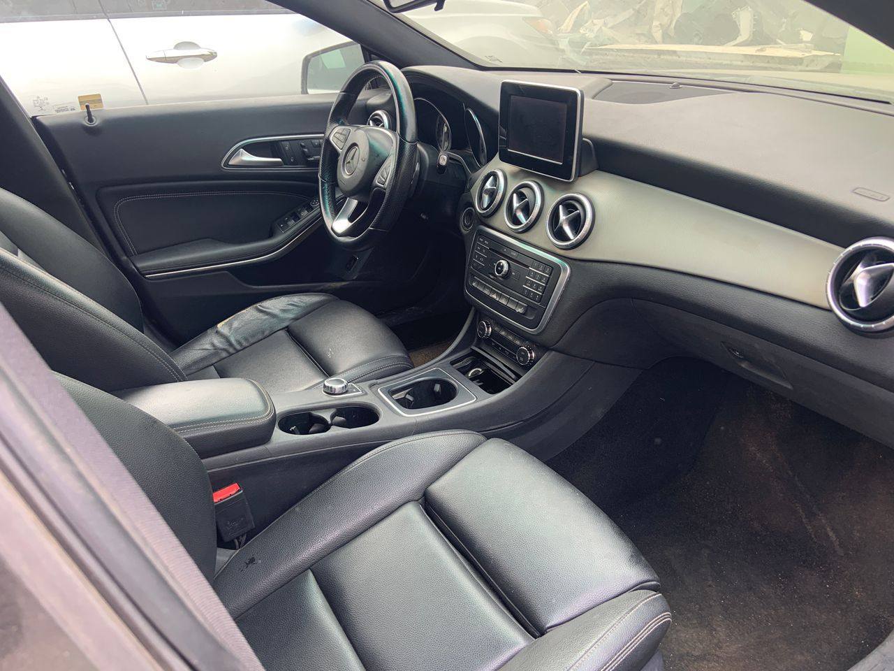 A picture of Mercedes cla 250