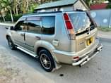 A picture of Nissan x trail