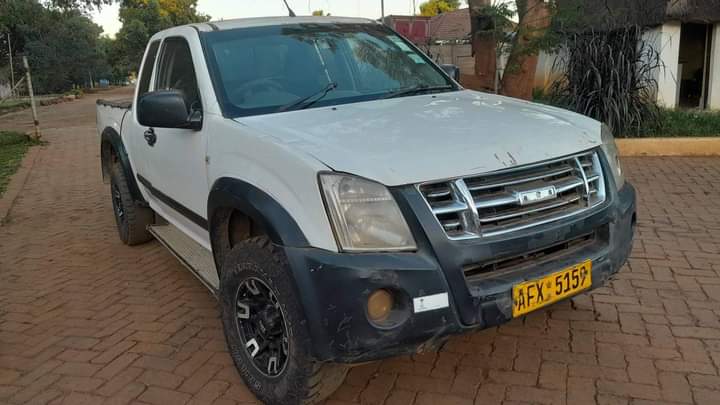 classifieds/cars isuzu