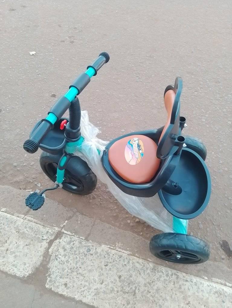 A picture of Reef kids tricycle
