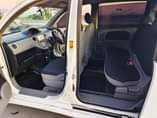 A picture of TOYOTA SIENTA NIPIGIE 0743047984