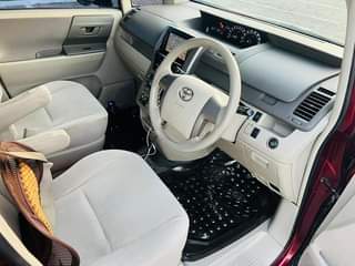 A picture of TOYOTA NOAH NEW SHAPE NAMBA E PIGA 255 714 550