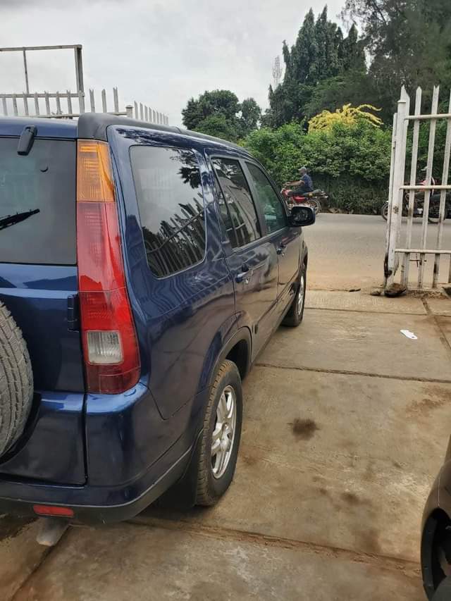 A picture of Super clean 2004 registered Honda CRV SUV 4 plugs 09034050937.