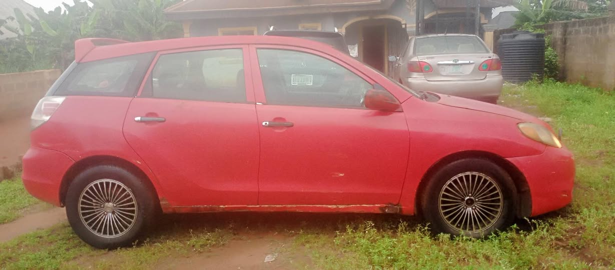 A picture of 07 Canada Toyota Matrix for sale