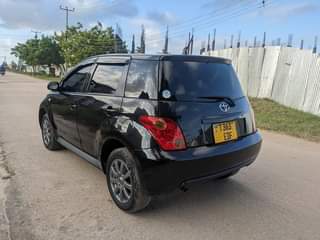 A picture of Toyota Ist On Sale