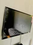 A picture of Tv flat nch 32 Frem less nyembamba Box full Mpya