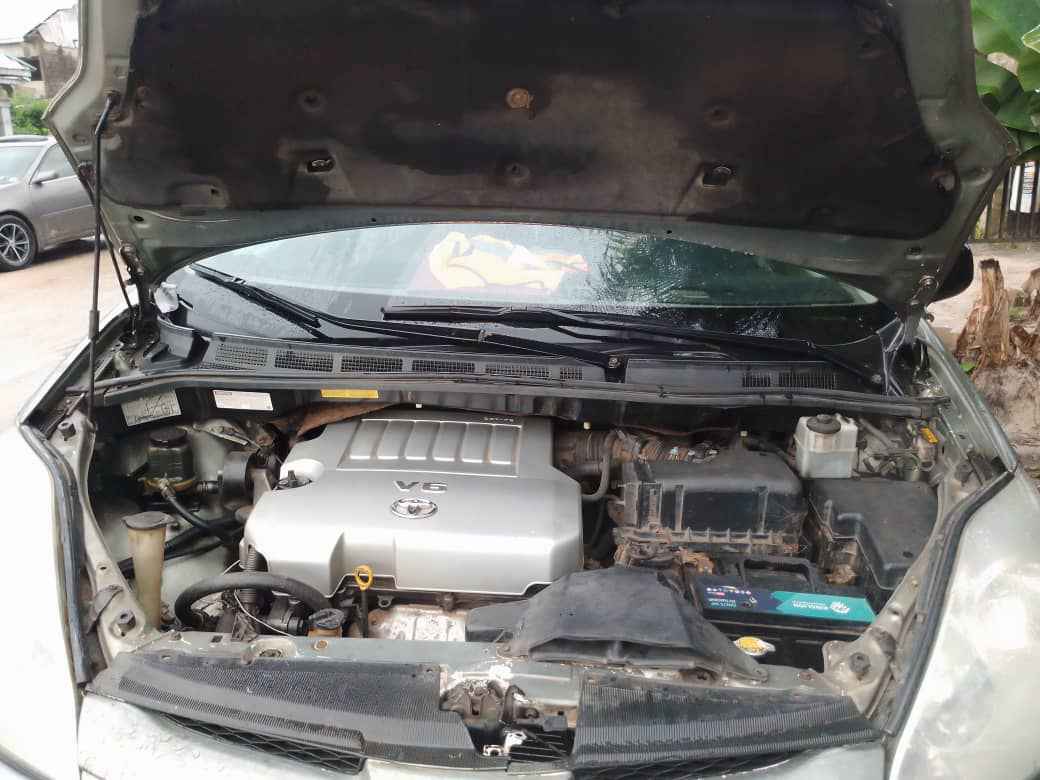 A picture of Owner is traveling buyer needed immediately Location ozoro delta state