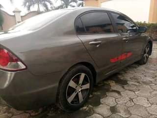 A picture of 2008 Honda Civic Le 4dr saloon