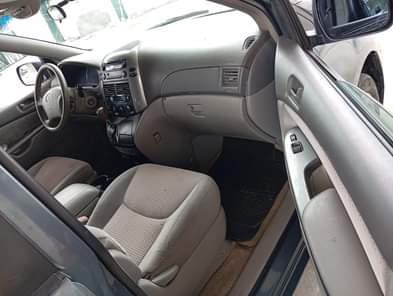 A picture of 2006 model Toyota Sienna Engine Grade A Super silent 1