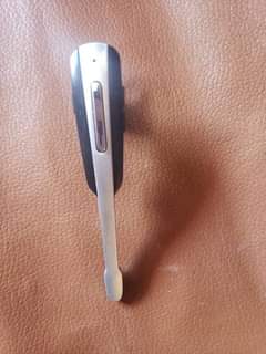 A picture of Bluetooth earpiece