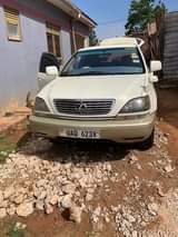A picture of HARRIER LEXUS 10 500 000 3.0CC 1999 MODEL