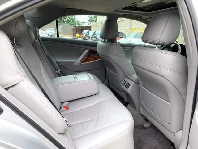 A picture of 2010 Toyota Camry 07036919566