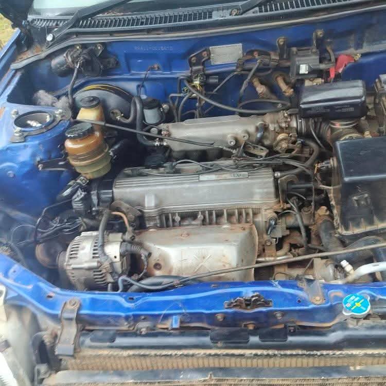 A picture of 1999 Toyota rava4