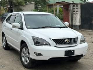 A picture of TOYOTA HARRIER 240G CALL 0684900691