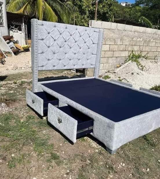 queen size bed