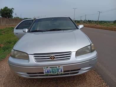 A picture of Toyota Camry light very sharp and clean untempered engine and