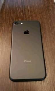 A picture of iphone 7 clean no scratch no crack