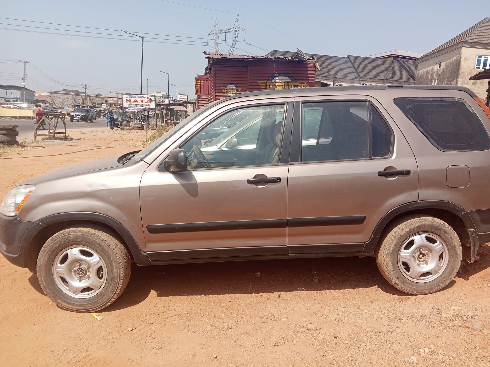 A picture of HONDA CR V