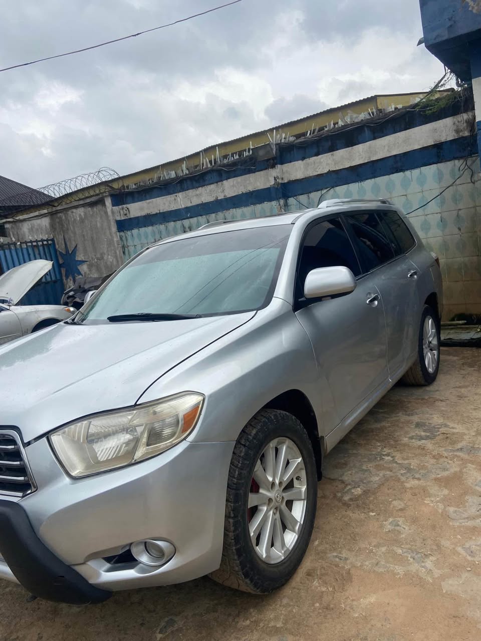 A picture of Clean 2010 highlander