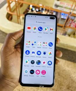 A picture of AQUOS SHARP SENSE 4PLUS