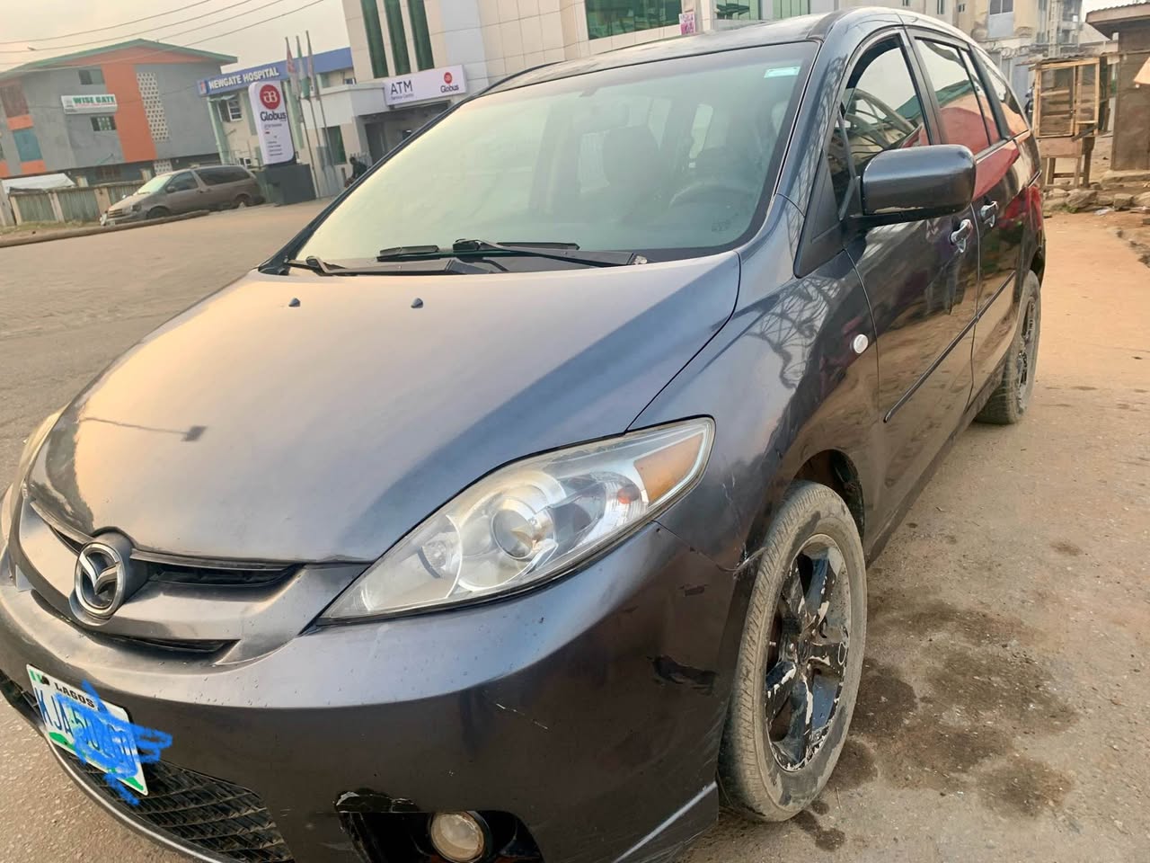 A picture of Mazda5