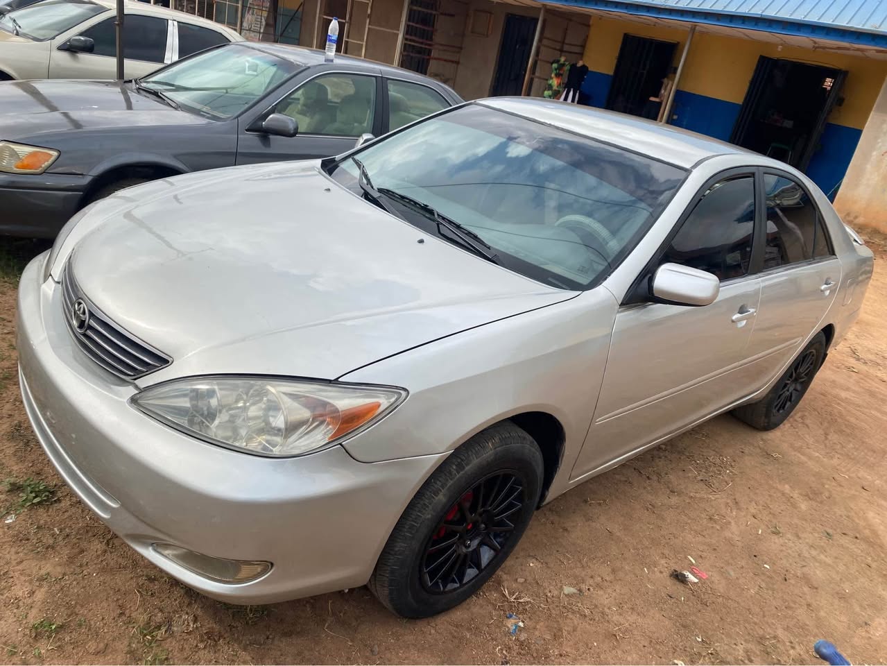 A picture of 2004 Toyota Camry