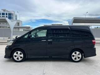 A picture of TOYOTA ALPHARD