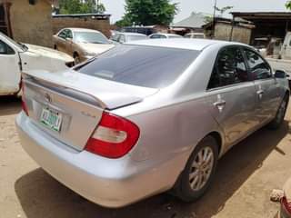 A picture of Camry 2004