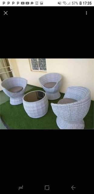 A picture of Outdoor furniture