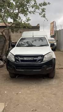 A picture of Isuzu d max for sale