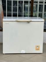 A picture of Hisense Deep Freezer Lita 205 clean Bei 450 000 simu