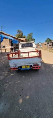 A picture of Kirikuu namba D 3 5ml haina kipengele 0625764751 Ipo MBEYA