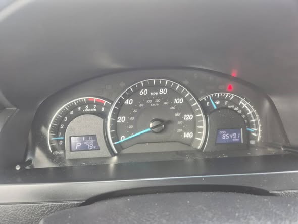 A picture of Toyota camry XLE 2012 model is Nigeria used car and
