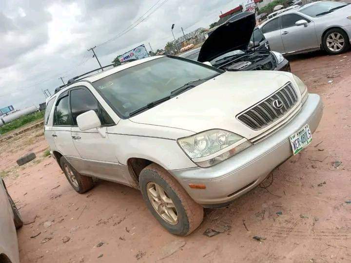 A picture of For sale Distress alert Lexus RX 300 Everything is intact