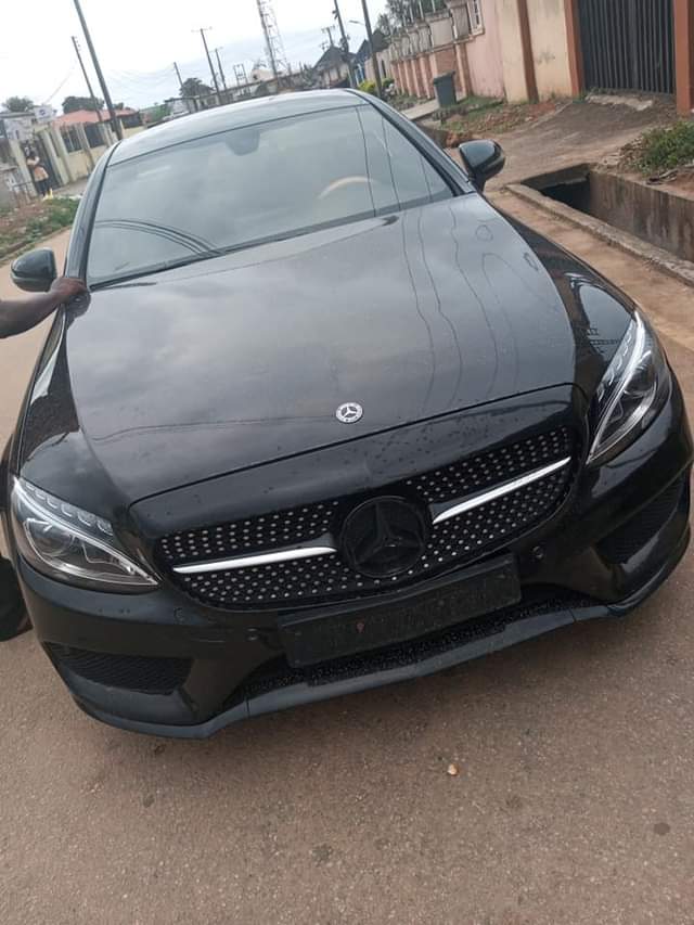 A picture of Distressed sale Foreign used 2018 c300 coupe sports old entry